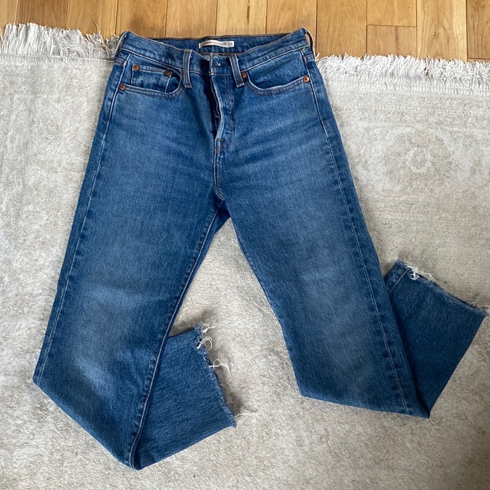 Levi 501 Wedgie High Rise Straight Fit size 25